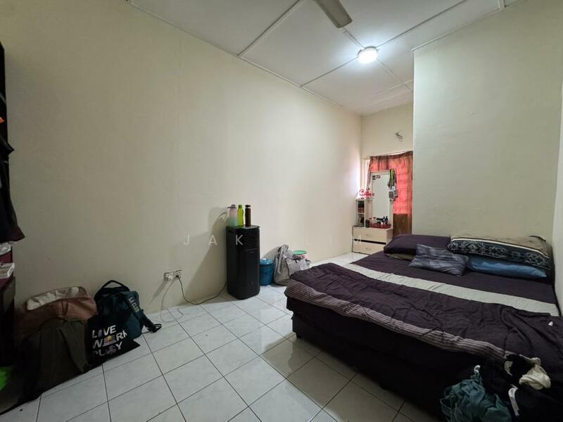 2-storey Terraced House for Sale in Sungai Long (Bandar Sungai Long) - Jake Lim - Bedroom - PropertyGuru.com.my