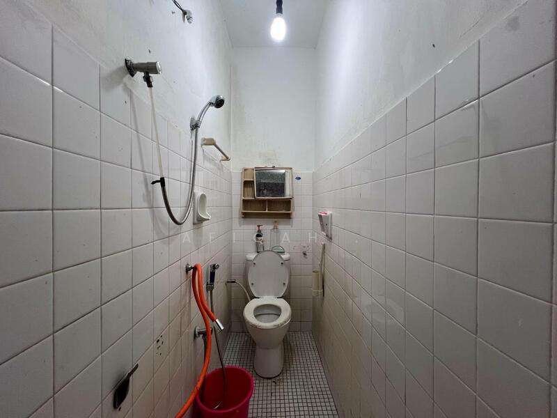 Taman TAR untuk Untuk Dijual - RM 875,000, Feb 2026 - Bathroom - PropertyGuru.com.my