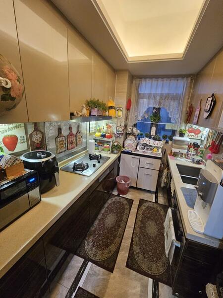 Service Residence for Sale at R&F Princess Cove Phase 1 - Yusri Yusak - Kitchen - PropertyGuru.com.my