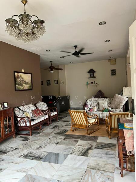 1.5-storey Terraced House for Sale in Seksyen 4 (Petaling Jaya) - Magasvari A/P Saboo Basnayake - Living Room - PropertyGuru.com.my