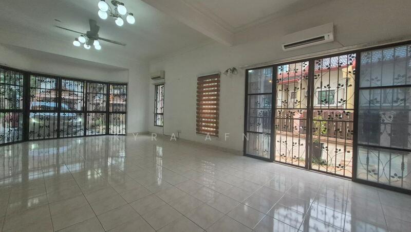 2.5-storey Terraced House for Sale in Putrajaya (Putrajaya) - Kyra Afnee - Living Room - PropertyGuru.com.my