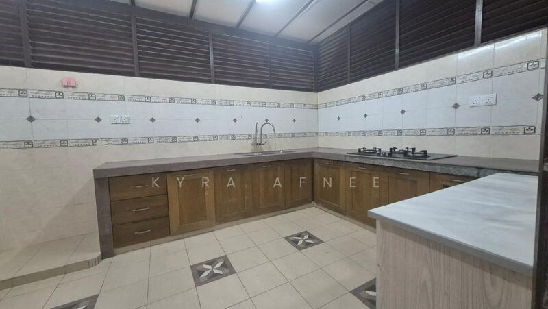 2.5-storey Terraced House for Sale in Putrajaya (Putrajaya) - Kyra Afnee - Kitchen - PropertyGuru.com.my