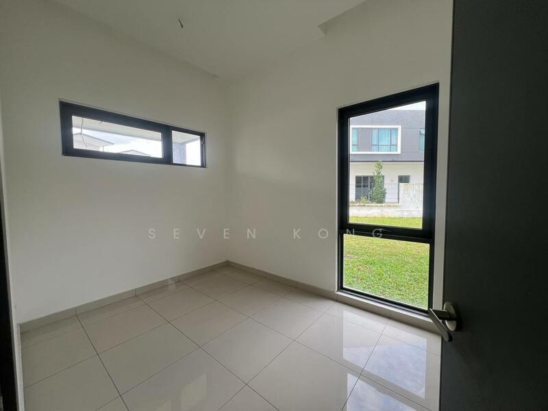 Semi-Detached House for Sale in Taman Molek (Johor Bahru) - Seven Kong - Interior - PropertyGuru.com.my