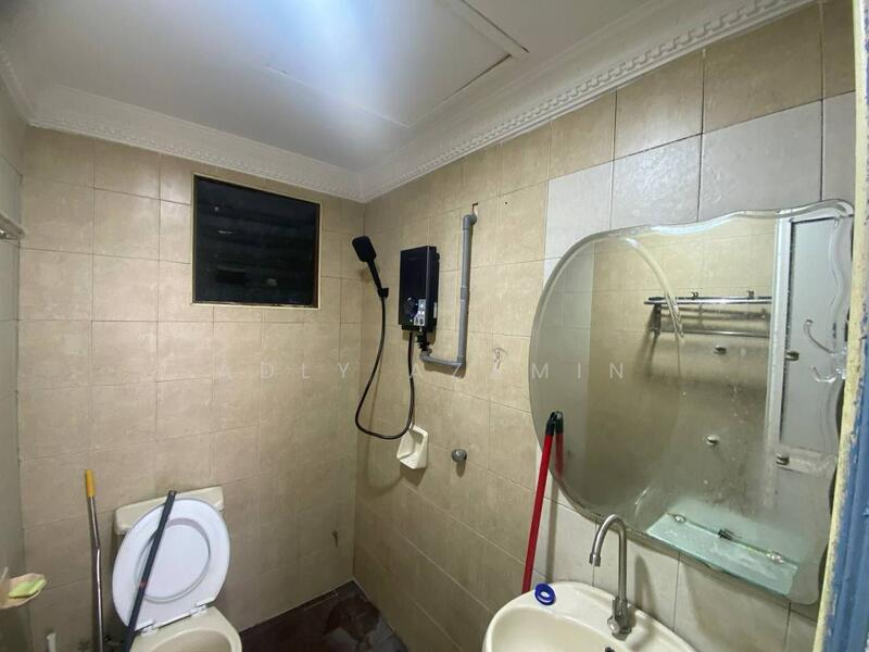 Bayu Tasik 1 untuk Untuk Disewa - RM 1,600 /bulan, Feb 2026 - Bathroom - PropertyGuru.com.my