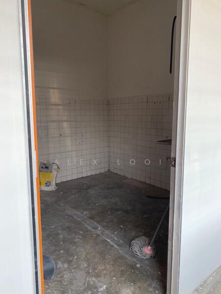 Shop / Office for Sale in Johor Bahru (Johor) - Alex Looi - PropertyGuru.com.my