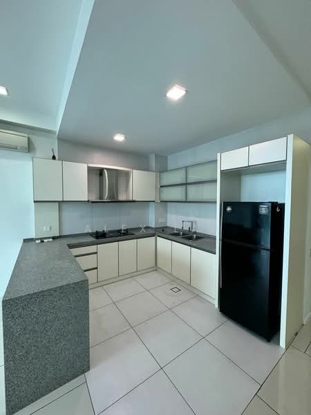 The Treez Jalil Residen untuk Untuk Dijual - RM 850,000, Mac 2026 - Kitchen - PropertyGuru.com.my