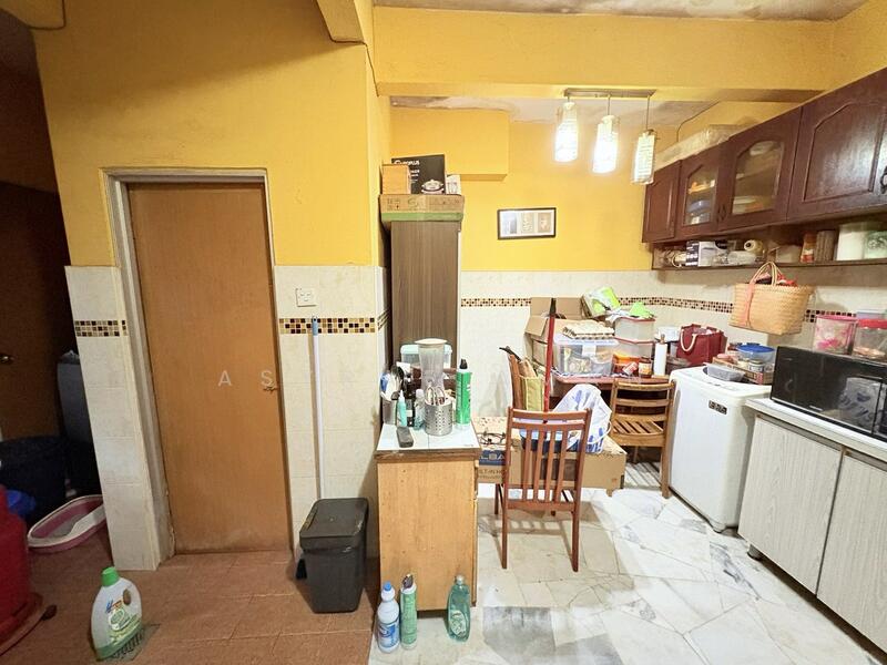 Taman Sri Gombak untuk Untuk Dijual - RM 470,000, Feb 2026 - Kitchen - PropertyGuru.com.my