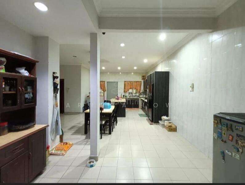 Terraced House for Sale in Bandar Putra Permai (Seri Kembangan) - Arnica Low - Kitchen - PropertyGuru.com.my