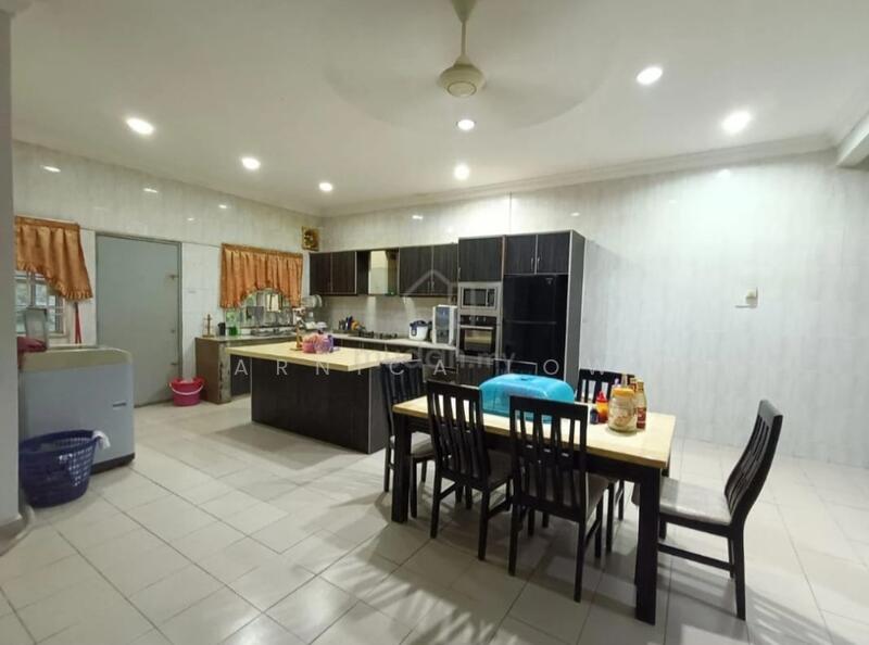 Terraced House for Sale in Bandar Putra Permai (Seri Kembangan) - Arnica Low - Kitchen - PropertyGuru.com.my