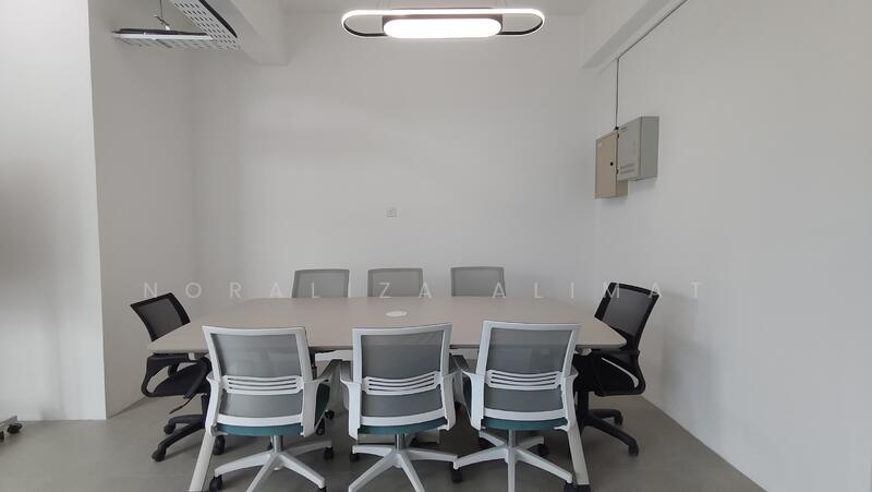 Shop / Office for Rent in Taman Mount Austin (Tebrau) - Noraliza Alimat - Interior - PropertyGuru.com.my