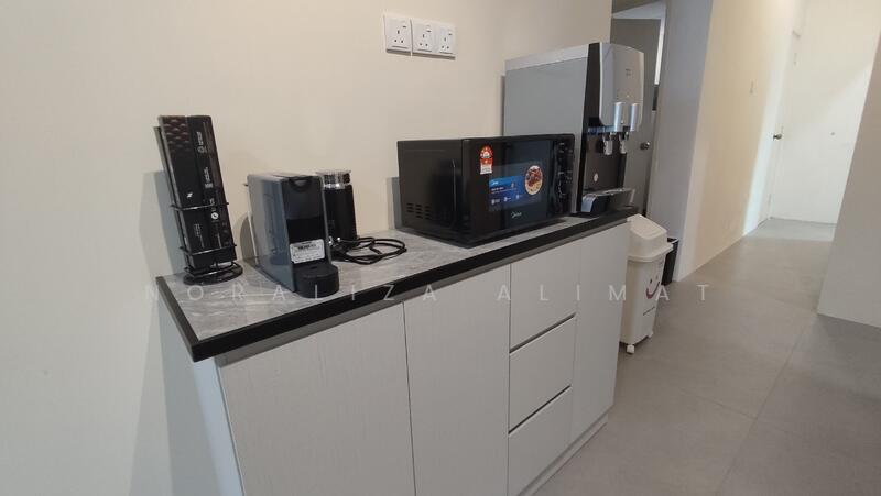 Shop / Office for Rent in Taman Mount Austin (Tebrau) - Noraliza Alimat - Interior - PropertyGuru.com.my