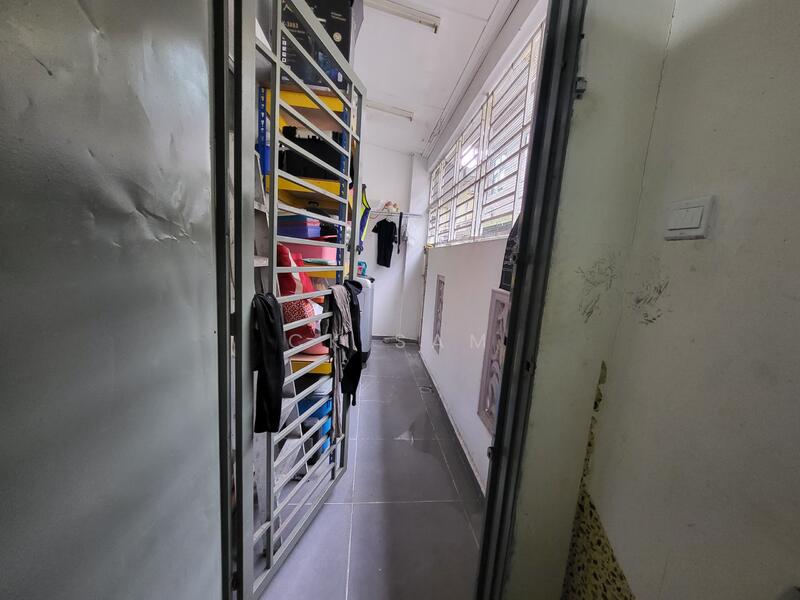 2-storey Terraced House for Sale in Taman Kundang Jaya (Rawang) - CK Sam - Corridor - PropertyGuru.com.my