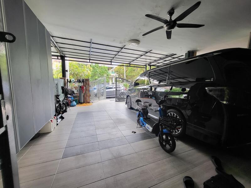 2-storey Terraced House for Sale in Taman Kundang Jaya (Rawang) - CK Sam - Car Park - PropertyGuru.com.my