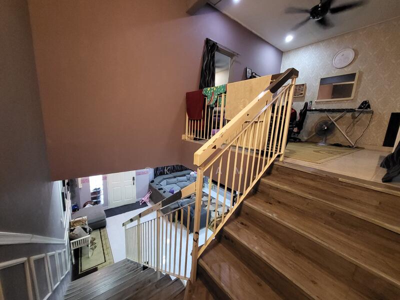 2-storey Terraced House for Sale in Taman Kundang Jaya (Rawang) - CK Sam - Living Room - PropertyGuru.com.my