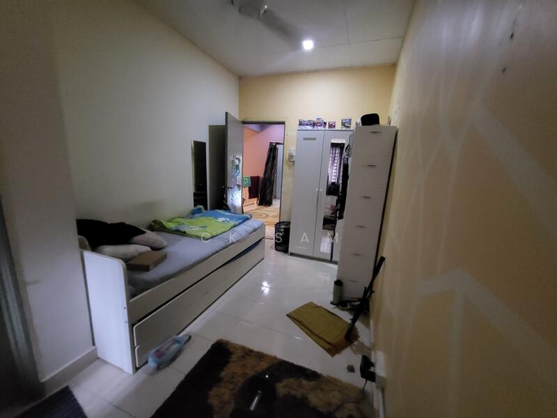 2-storey Terraced House for Sale in Taman Kundang Jaya (Rawang) - CK Sam - Bedroom - PropertyGuru.com.my