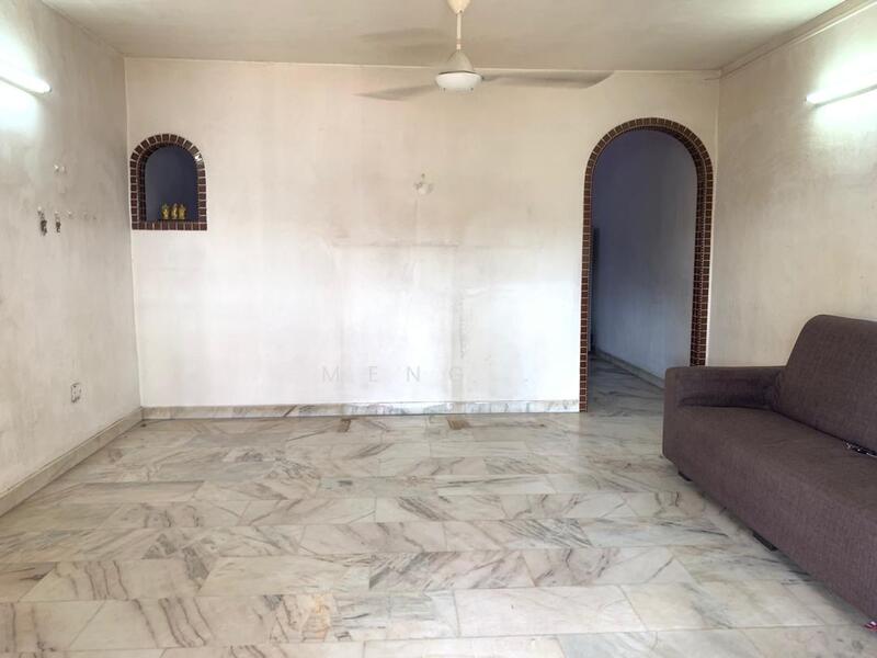 2-storey Terraced House for Sale in Johor Bahru (Johor) - Meng . - Living Room - PropertyGuru.com.my