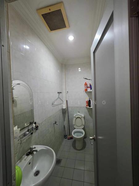 2-storey Terraced House for Sale in Batu Caves (Kuala Lumpur) - Valerie Ng - Bathroom - PropertyGuru.com.my