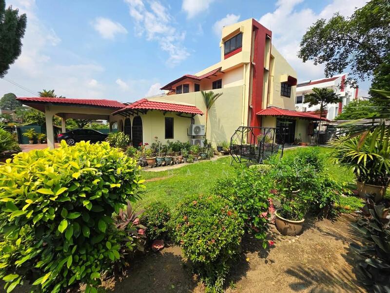 Bungalow for Sale in Kelana Jaya (Petaling Jaya) - Magasvari A/P Saboo Basnayake - Exterior - PropertyGuru.com.my