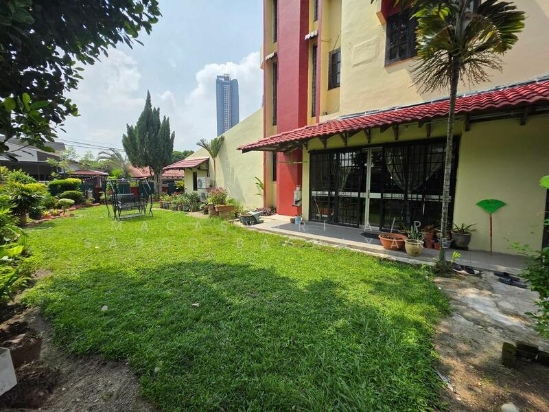 Bungalow for Sale in Kelana Jaya (Petaling Jaya) - Magasvari A/P Saboo Basnayake - Exterior - PropertyGuru.com.my