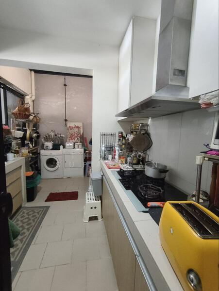 3-storey Terraced House for Sale in 20 Trees (Melawati) - Thoriq Suparman - Kitchen - PropertyGuru.com.my