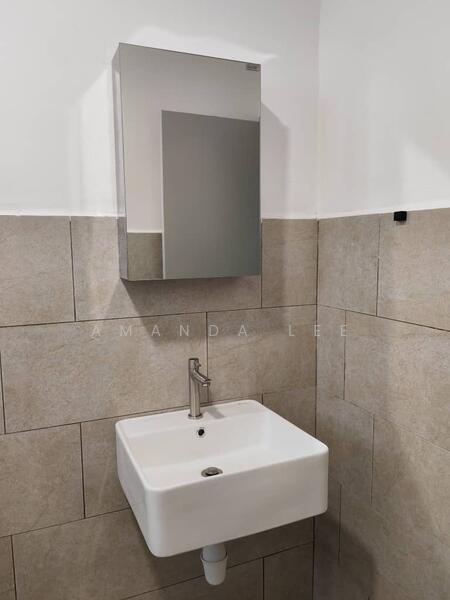 Mahkota Valley @ Indera Mahkota untuk Untuk Disewa - RM 1,400 /bulan, Feb 2026 - Bathroom - PropertyGuru.com.my