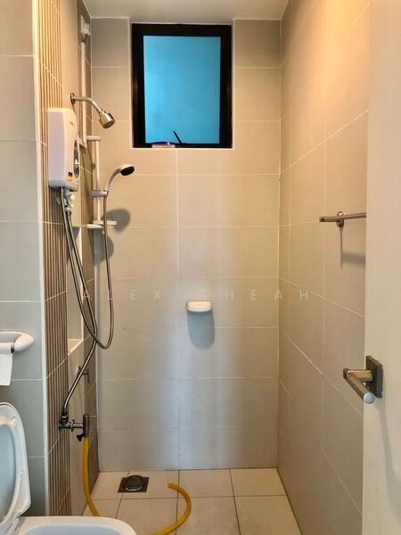 Service Residence for Sale at Sky Loft Premium Suites - Alex Cheah - Bathroom - PropertyGuru.com.my