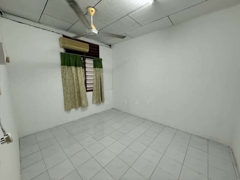Rumah Teres 1.5-Tingkat untuk Dijual di Banting (Selangor) - Ken Yap - PropertyGuru.com.my