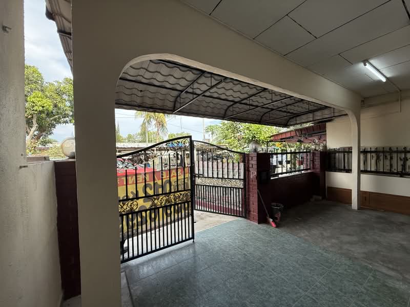 Rumah Teres 1.5-Tingkat untuk Dijual di Banting (Selangor) - Ken Yap - PropertyGuru.com.my