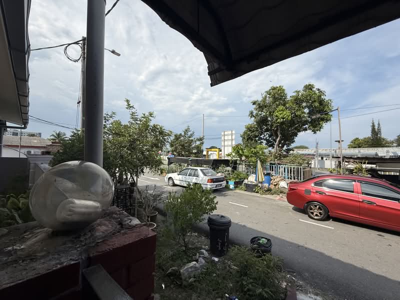 Rumah Teres 1.5-Tingkat untuk Dijual di Banting (Selangor) - Ken Yap - PropertyGuru.com.my