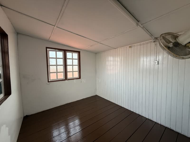 Rumah Teres 1.5-Tingkat untuk Dijual di Banting (Selangor) - Ken Yap - PropertyGuru.com.my