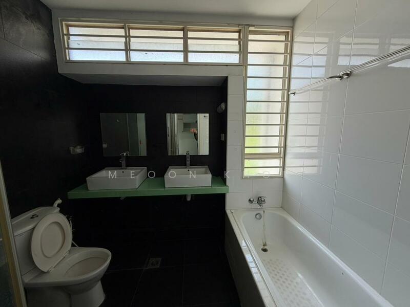 Taman Esplanad Bukit Jalil untuk Untuk Dijual - RM 2,680,000, Feb 2026 - Bathroom - PropertyGuru.com.my