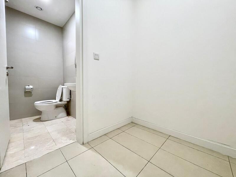 Service Residence for Sale at The Sentral Residences - Gudrotullah Ikhwan - Bathroom - PropertyGuru.com.my