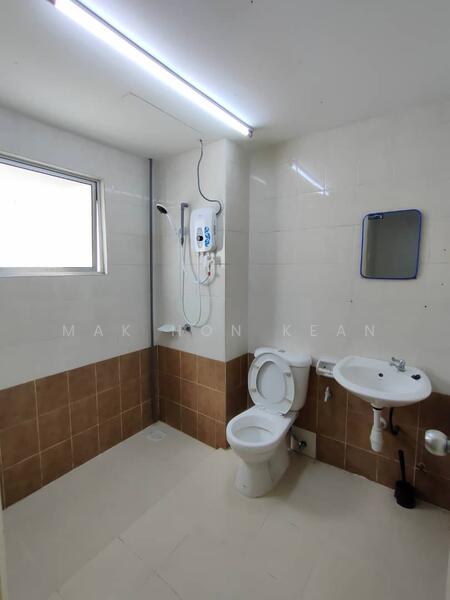 Condominium for Rent at Prima U1 - Mak Hon Kean - Bathroom - PropertyGuru.com.my