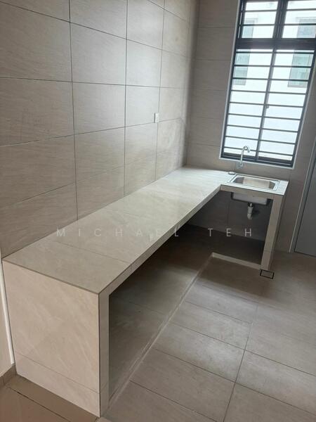 Taman Bestari Indah untuk Untuk Disewa - RM 2,000 /bulan, Feb 2026 - Kitchen - PropertyGuru.com.my