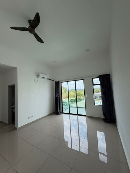 Taman Bestari Indah untuk Untuk Disewa - RM 2,000 /bulan, Apr 2026 - Living Room - PropertyGuru.com.my