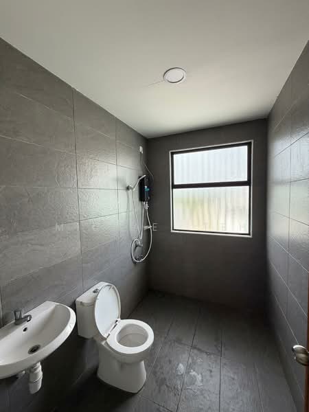 Taman Bestari Indah untuk Untuk Disewa - RM 2,000 /bulan, Apr 2026 - Bathroom - PropertyGuru.com.my