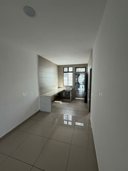 Taman Bestari Indah untuk Untuk Disewa - RM 2,000 /bulan, Apr 2026 - Kitchen - PropertyGuru.com.my