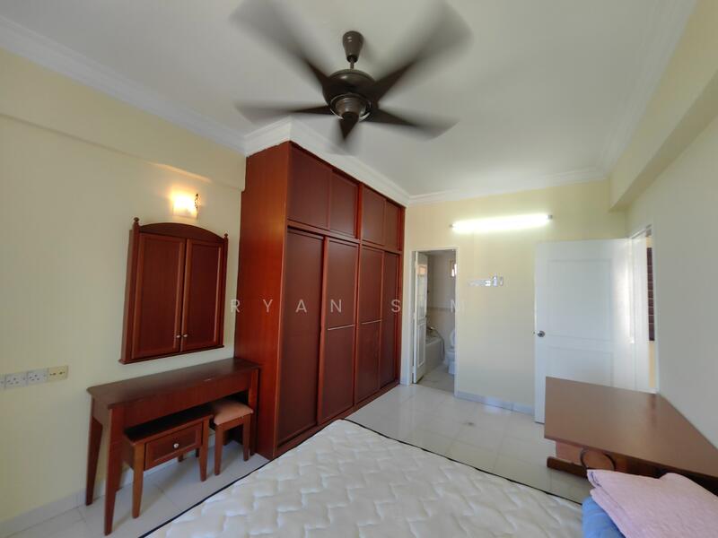 Condominium for Rent at Gold Coast Resort Condominium - Ryan Sim - Bedroom - PropertyGuru.com.my