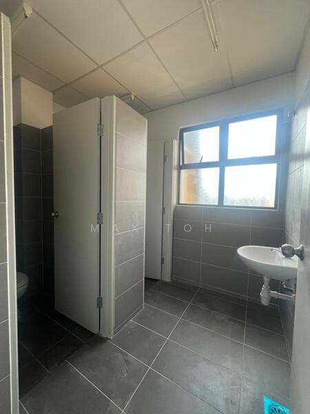 Terrace Factory for Rent in Kulai (Johor) - Max Toh - Bathroom - PropertyGuru.com.my