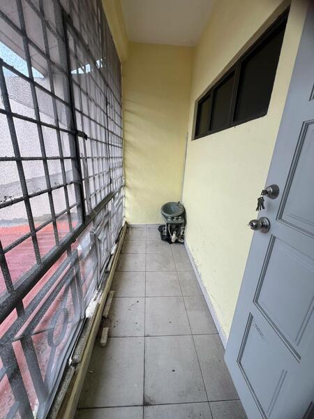 2-storey Terraced House for Sale in Taman Sri Pulai Perdana (Skudai) - Shilee . - Balcony - PropertyGuru.com.my