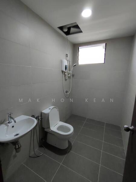 Condominium for Rent at Ken Rimba Condominium 1 - Mak Hon Kean - Bathroom - PropertyGuru.com.my