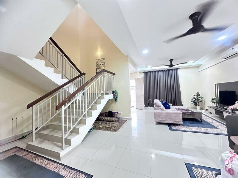 Cluster House for Sale in Nusantara Prima (Gelang Patah) - Serene Low - Living Room - PropertyGuru.com.my