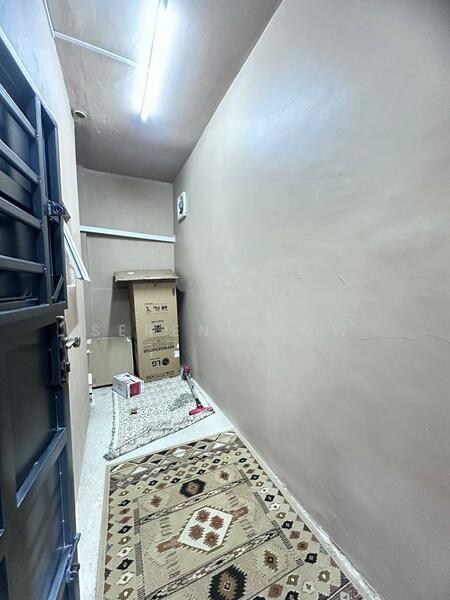 Cluster House for Sale in Nusantara Prima (Gelang Patah) - Serene Low - Entrance - PropertyGuru.com.my