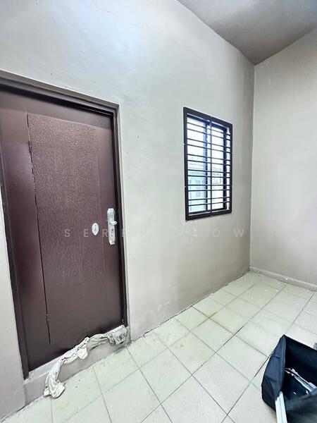 Cluster House for Sale in Nusantara Prima (Gelang Patah) - Serene Low - Entrance - PropertyGuru.com.my