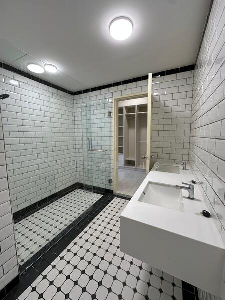 E Island Lake Haven untuk Untuk Disewa - RM 1,900 /bulan, Feb 2026 - Bathroom - PropertyGuru.com.my