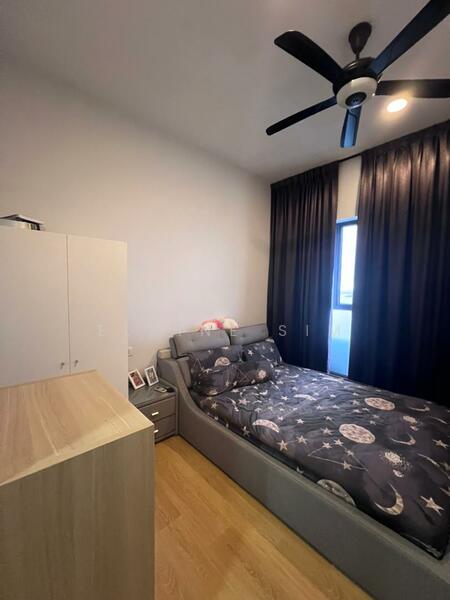 Condominium for Rent at Bay Laurel @ Country Garden Danga Bay - Elaine Sim - Bedroom - PropertyGuru.com.my