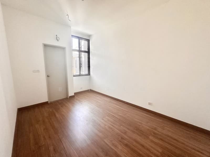Terraced House for Sale in Labu (Negeri Sembilan) - Baxter Lim - PropertyGuru.com.my