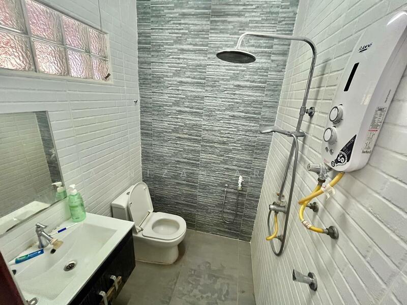 Pinggiran Batu Caves untuk Untuk Dijual - RM 620,000, Feb 2026 - Bathroom - PropertyGuru.com.my