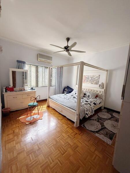 Semi-Detached House for Sale in Jalan Ipoh (Kuala Lumpur) - Suki Tan - Bedroom - PropertyGuru.com.my