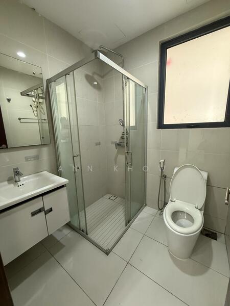 Condominium for Rent at Amberside @ Country Garden Danga Bay - Ann Khow - Bathroom - PropertyGuru.com.my
